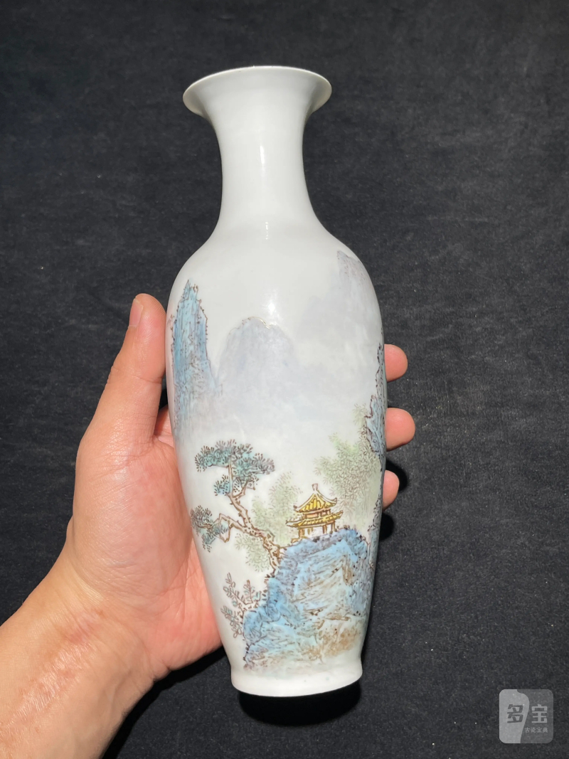 70年代 薄胎粉彩山水纹瓶一对 - 图13